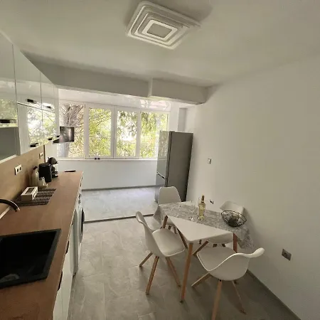 Céntrico - Modern 1bd Flat In By Flat Mаnager