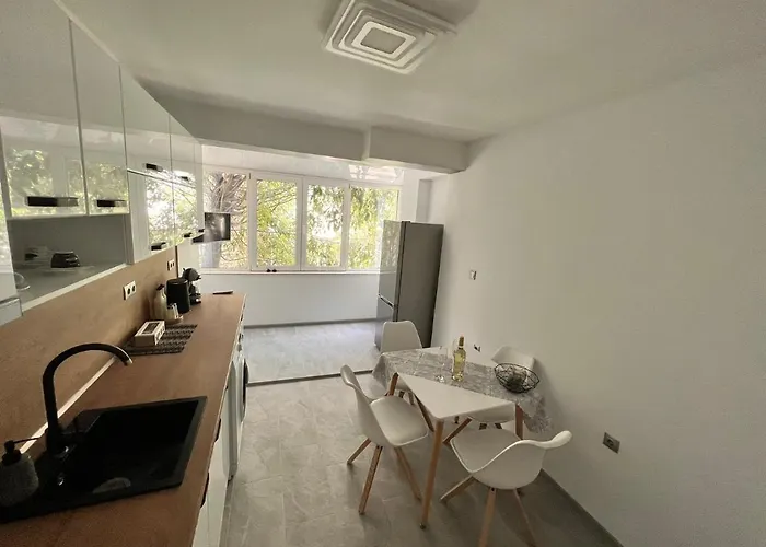 Céntrico - Modern 1bd Flat In By Flat Mаnager